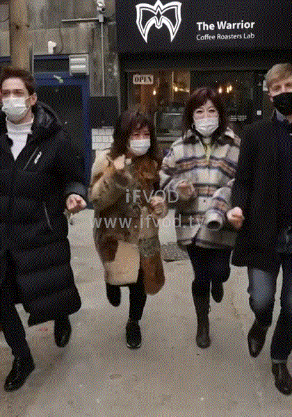 导游是外国人封面图